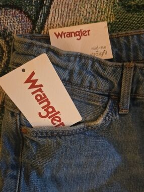 Wrangler Women's Classic Blue Straight Leg Jeans